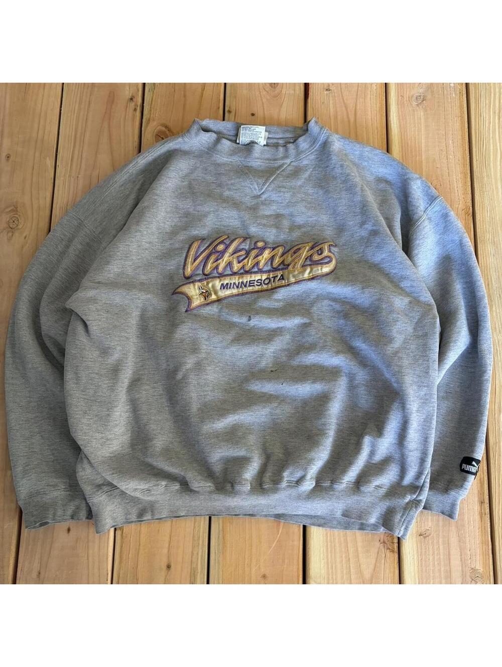 Vintage 90’s Puma Minnesota Vikings crewneck sweatshirt